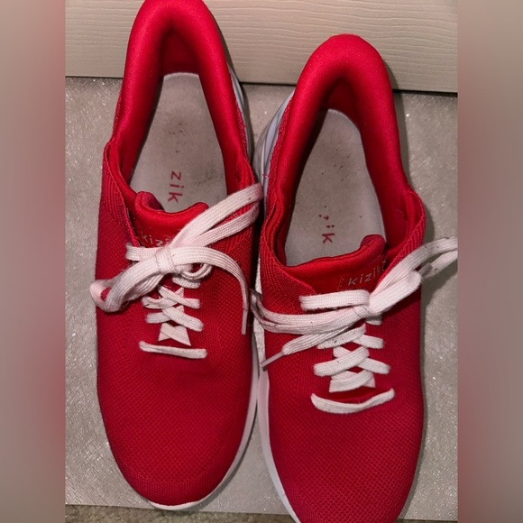 Kizik pink hands free slip on shoe 11.5 athleisure gym walking activewear - Picture 3 of 9